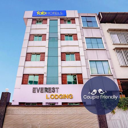 Vashi Fabhotel Everest מראה חיצוני תמונה