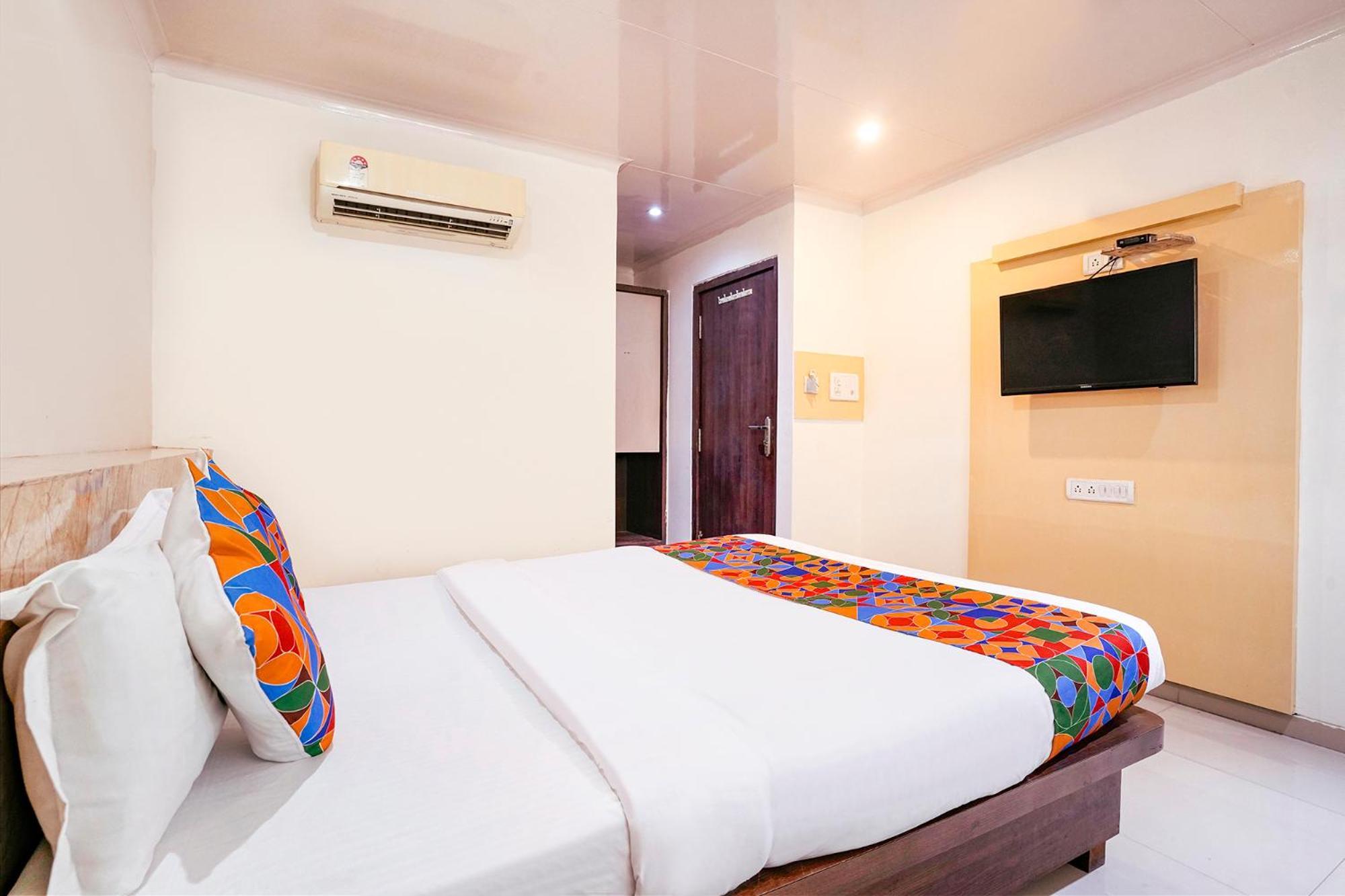 Vashi Fabhotel Everest מראה חיצוני תמונה